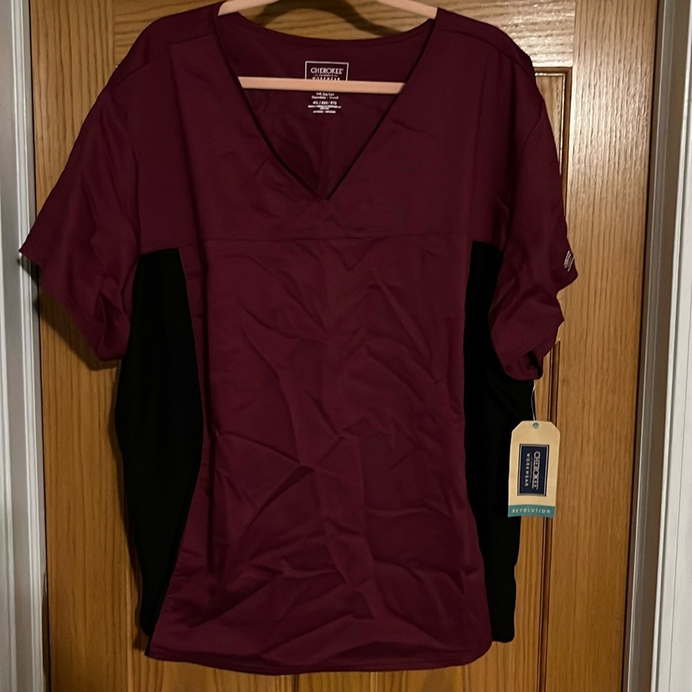 NWT Cherokee scrub top plus scrubs maroon wine 4x 4xl revolution workwear